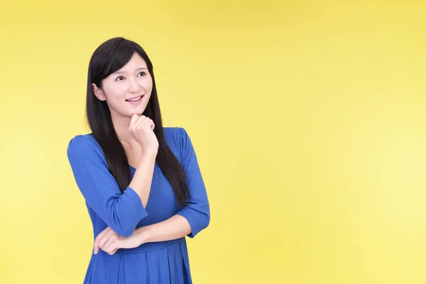 Smiling Asian Woman Isolated Yellow Background — Stock Photo, Image