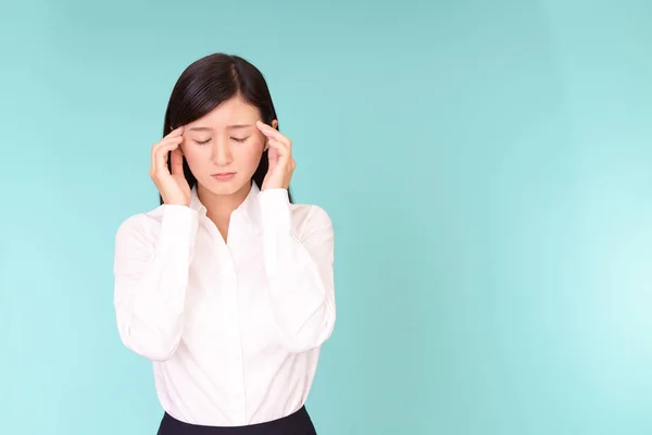 Mujer Que Tiene Dolor Cabeza —  Fotos de Stock