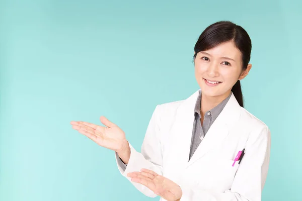 Asian Pharmacist Showing Something Palm Her Hands — Stock Photo, Image