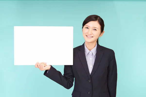 Sorrindo Mulher Negócios Com Quadro Branco — Fotografia de Stock