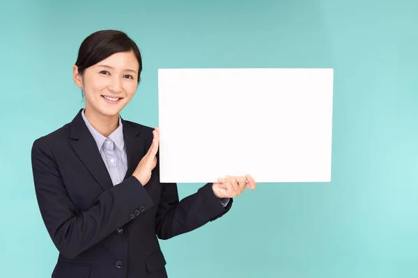 Sorrindo Mulher Negócios Com Quadro Branco — Fotografia de Stock