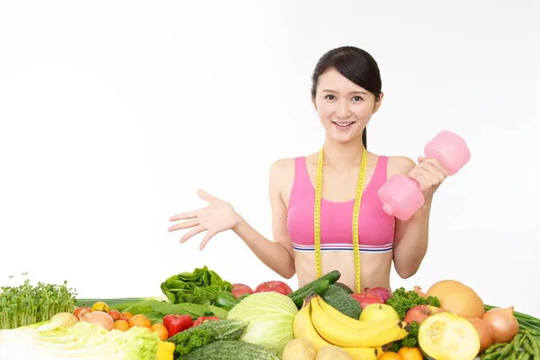 Jovem Mulher Saudável Com Frutas Legumes — Fotografia de Stock