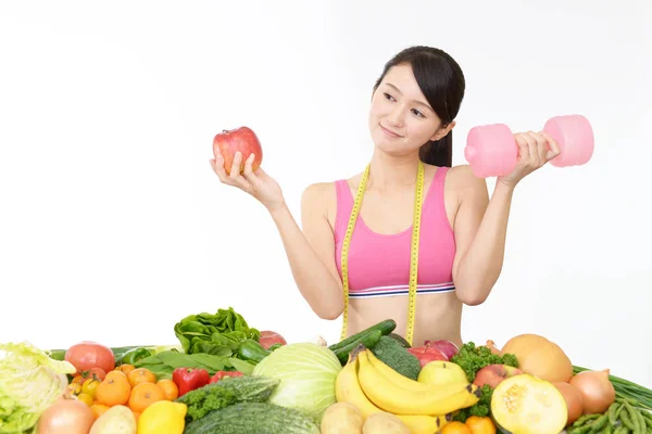 Jovem Mulher Saudável Com Frutas Legumes — Fotografia de Stock