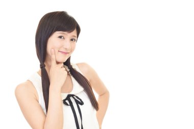 Yüzü sağlıklı genç bir kadın.