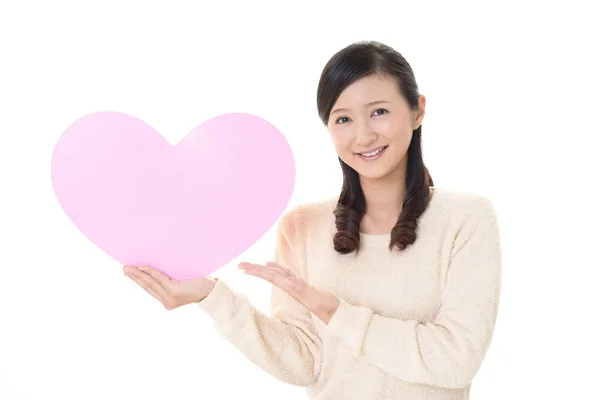 Sorrindo Mulher Segurando Rosa Coração Amor Símbolo — Fotografia de Stock