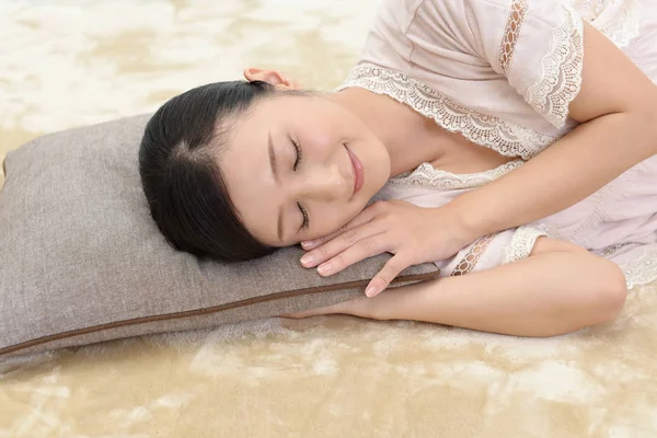 Beautiful Woman Sleeps Bedroom — Stock Photo, Image