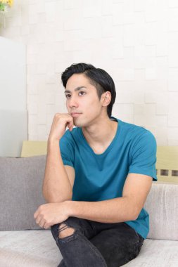 Rahat Asya adam evde