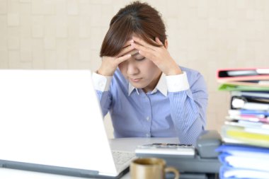 Hayal kırıklığına Asya iş kadını