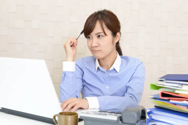Asian Business Woman Feeling Tired Stressed — Stock Photo, Image