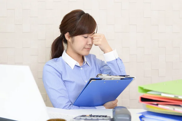 Die Frau Mit Den Augenbrauen — Stockfoto