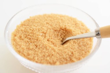 Bir kasede esmer şeker