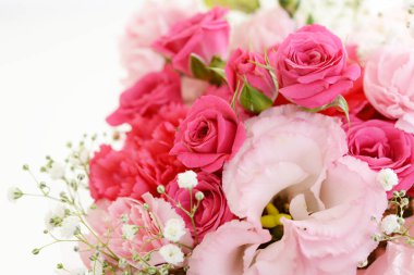 Güzel karışık çiçekli buket