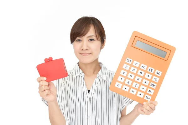 Mulher Sorridente Segurando Uma Calculadora — Fotografia de Stock