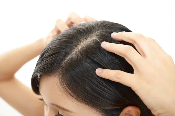 Woman Doing Scalp Massage — Stock Photo, Image