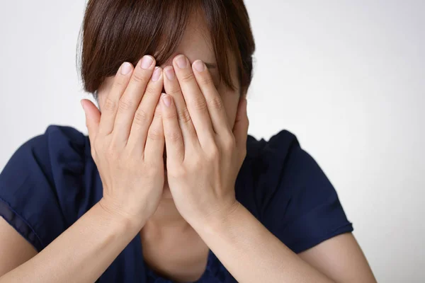 Triste Mulher Asiática Chorando — Fotografia de Stock