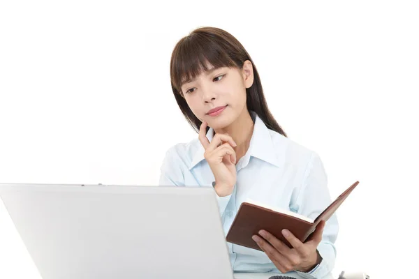 Mujer Negocios Trabajando Oficina —  Fotos de Stock