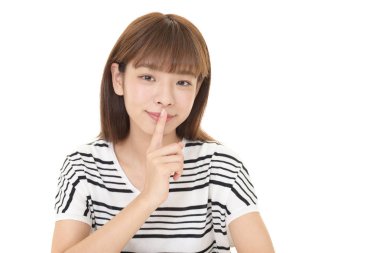 sessizlik jest yapma bir kadın portresi