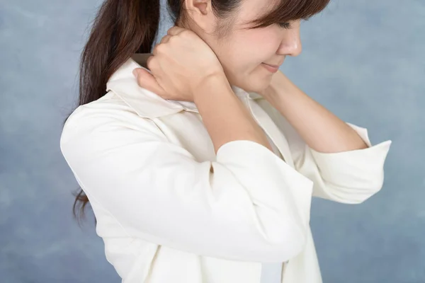 Woman Have Neck Shoulder Pain — Stock Photo, Image