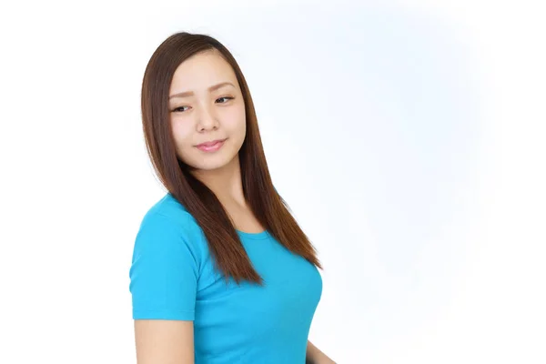 Sonriente Mujer Asiática Aislada Sobre Fondo Blanco — Foto de Stock