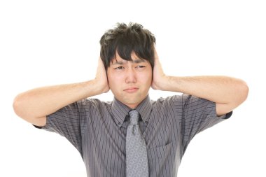 Kulakları tutan adam