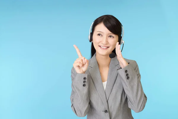 Smiling Call Center Operator — Stock Photo, Image