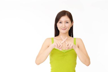 Yasaklayan jest gösteren kadın