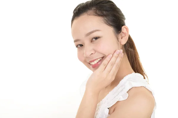 Jeune Femme Avec Peau Santé Visage — Photo