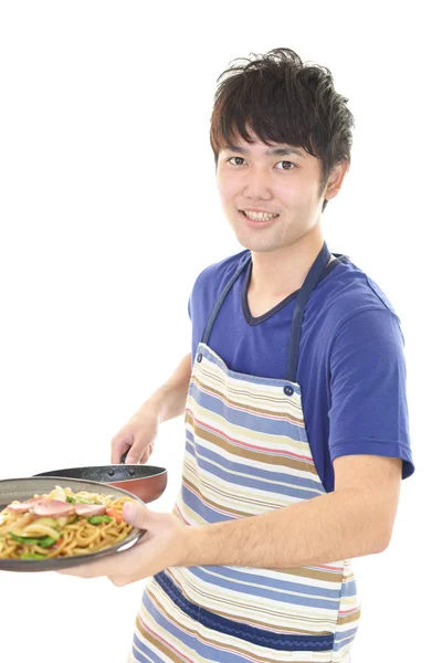 Pria Asia Mengenakan Celemek Dapur Dengan Panci — Stok Foto