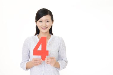 Dört Numaralı Kadın Tutma