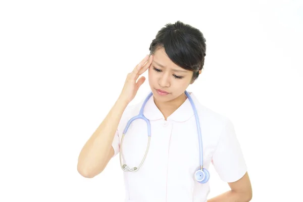 Müde Und Gestresste Asiatische Krankenschwester — Stockfoto