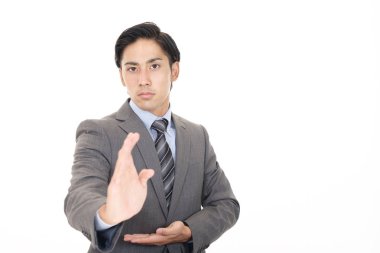 Bir karate kata eğitmeni.