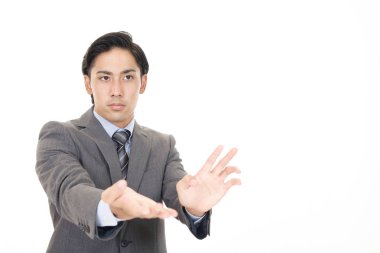 Bir karate kata eğitmeni.