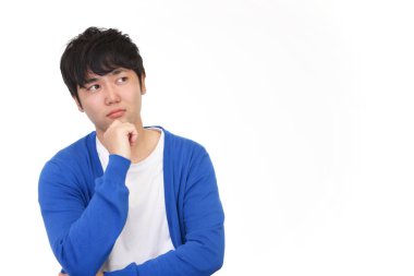 Huzursuz görünen adam portresi