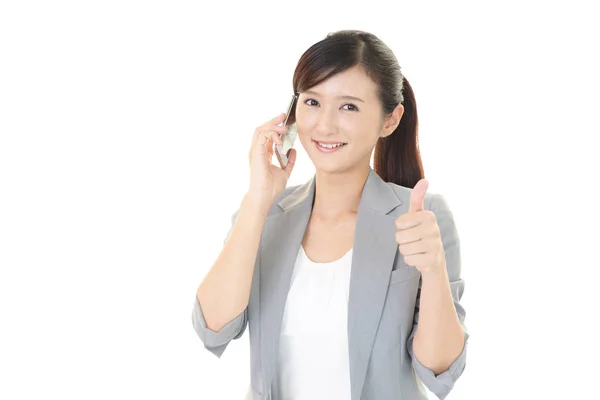 Affärskvinna Som Pratar Smart Telefon — Stockfoto