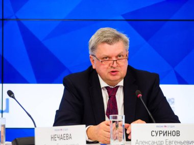 Moscow, Rusya Federasyonu - 15 Mayıs 2018: Baş, Rus Federal Devlet İstatistik Servisi Rosstat Alexander Surinov gelecekteki tüm Rusya nüfus sayımı hakkında konuşma Moskova'da 15 Mayıs 2018 üzerinde yapar