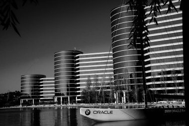 Redwood city, ca, Amerika Birleşik Devletleri - Eylül 24, 2008: oracle genel merkezi bulunan redwood city, ca, ABD üzerinde Eylül 24, 2008. Oracle çokuluslu bir donanım ve yazılım teknolojisi corporation mı