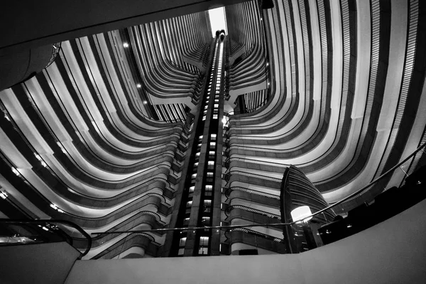 Výtah Budově Multi Obchod — Stock fotografie