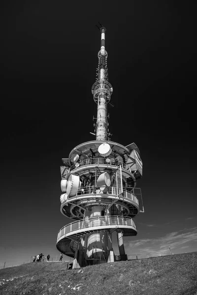 Telecommunication Tower Clear Blue Sky Top Mount Rigi Switzerland — Stock Photo, Image