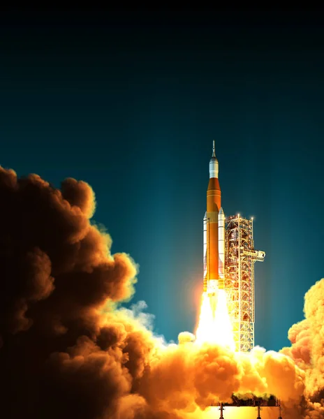 Night Take Off Of Space Launch System — 스톡 사진