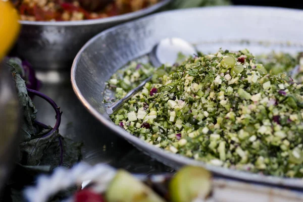 Hazırlanan Sunulan Gurme Vegan Gıda Çeşitli — Stok fotoğraf