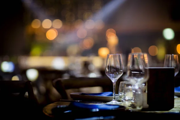 Luxuriöse Tischdekoration Für Hochzeiten Und Gesellschaftliche Veranstaltungen — Stockfoto