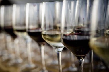 Lüks masa ayarları ve dekorasyon. 