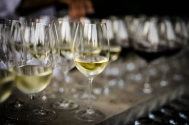 Lüks masa ayarları ve dekorasyon. 