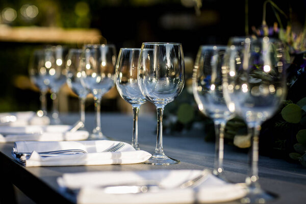 Роскошные настройки стола и оформление
. 