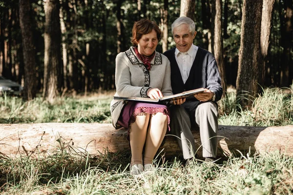 Feliz Pareja Ancianos Imagen — Foto de Stock