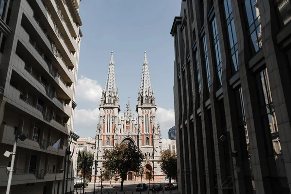 Kiev, Ukrayna - Temmuz 2018: St. Nicholas Roma Katolik Katedrali inşa Kiev, Ukrayna'nın başkenti. Ukrayna'da Gotik mimarisi