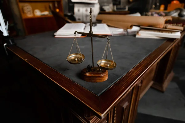 Old Gojd Scales Weighing Little Things Symbol Law Scales Justice — Stock Photo, Image