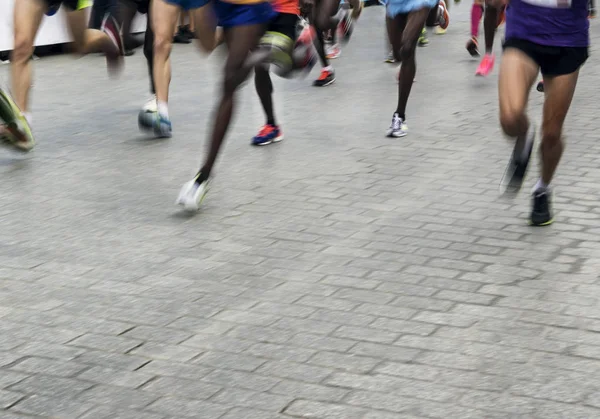 Movimiento Piernas Borrosas Los Hombres Corriendo —  Fotos de Stock