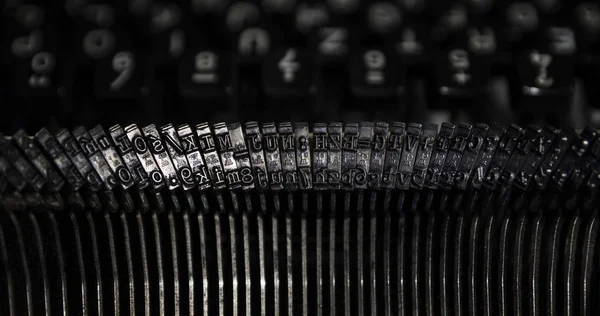 Máquina Escribir Vieja Sucia Cerca Fondo —  Fotos de Stock