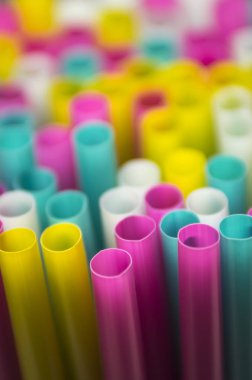 Plastik, renkli içme payet yakın çekim